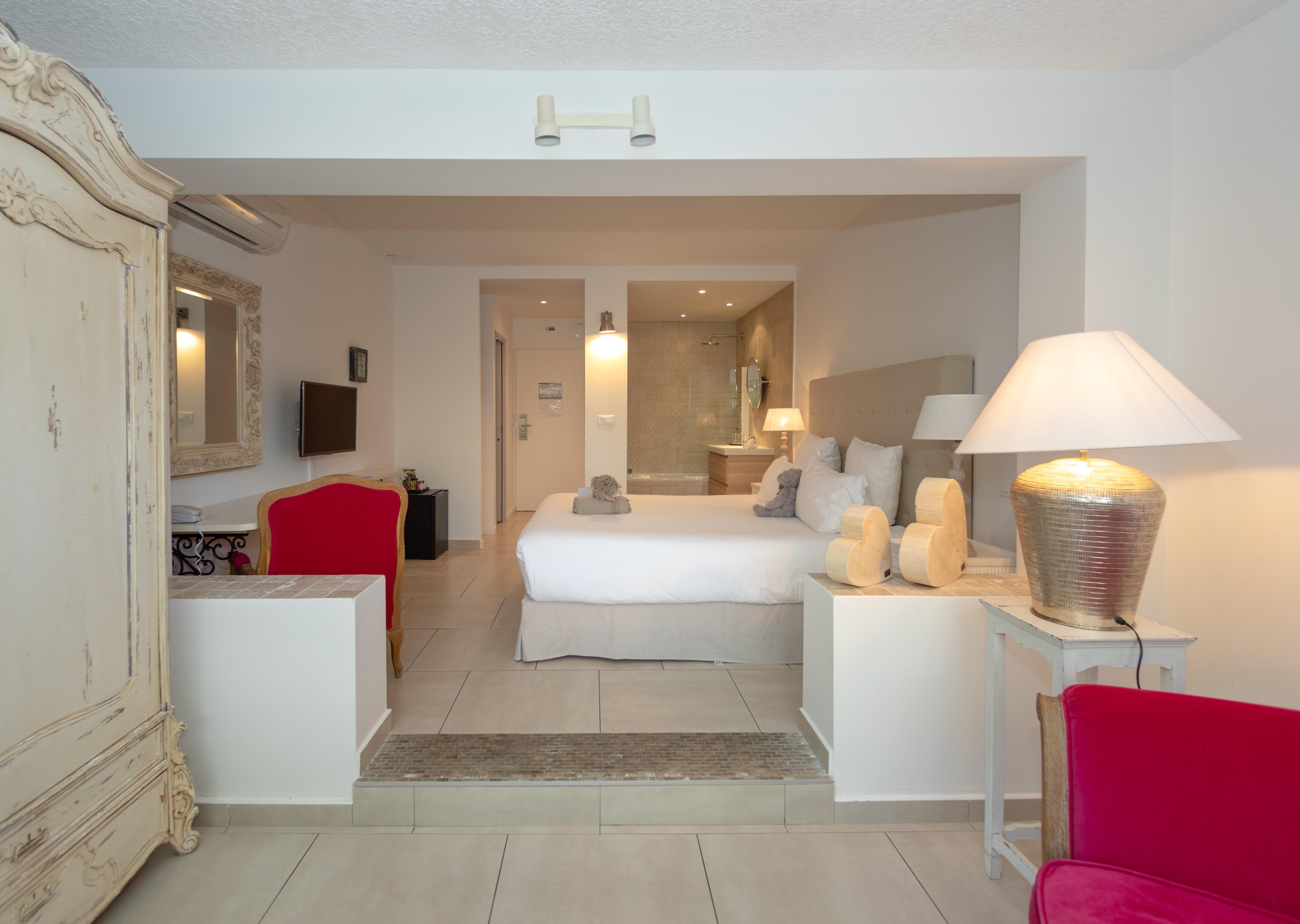 Hotel Font Mourier Cogolin Εξωτερικό φωτογραφία