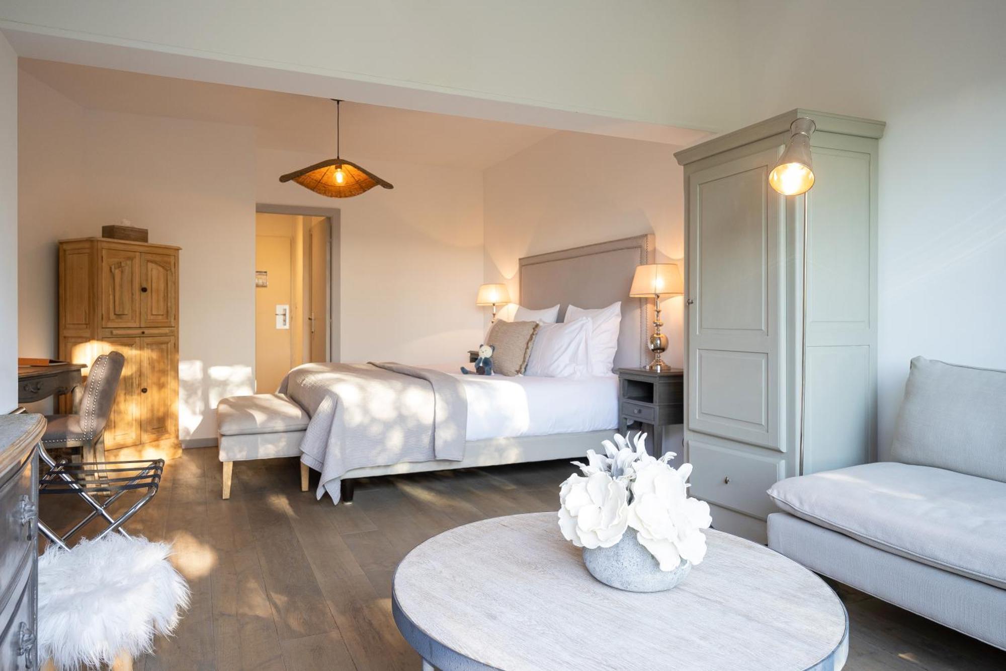 Hotel Font Mourier Cogolin Εξωτερικό φωτογραφία
