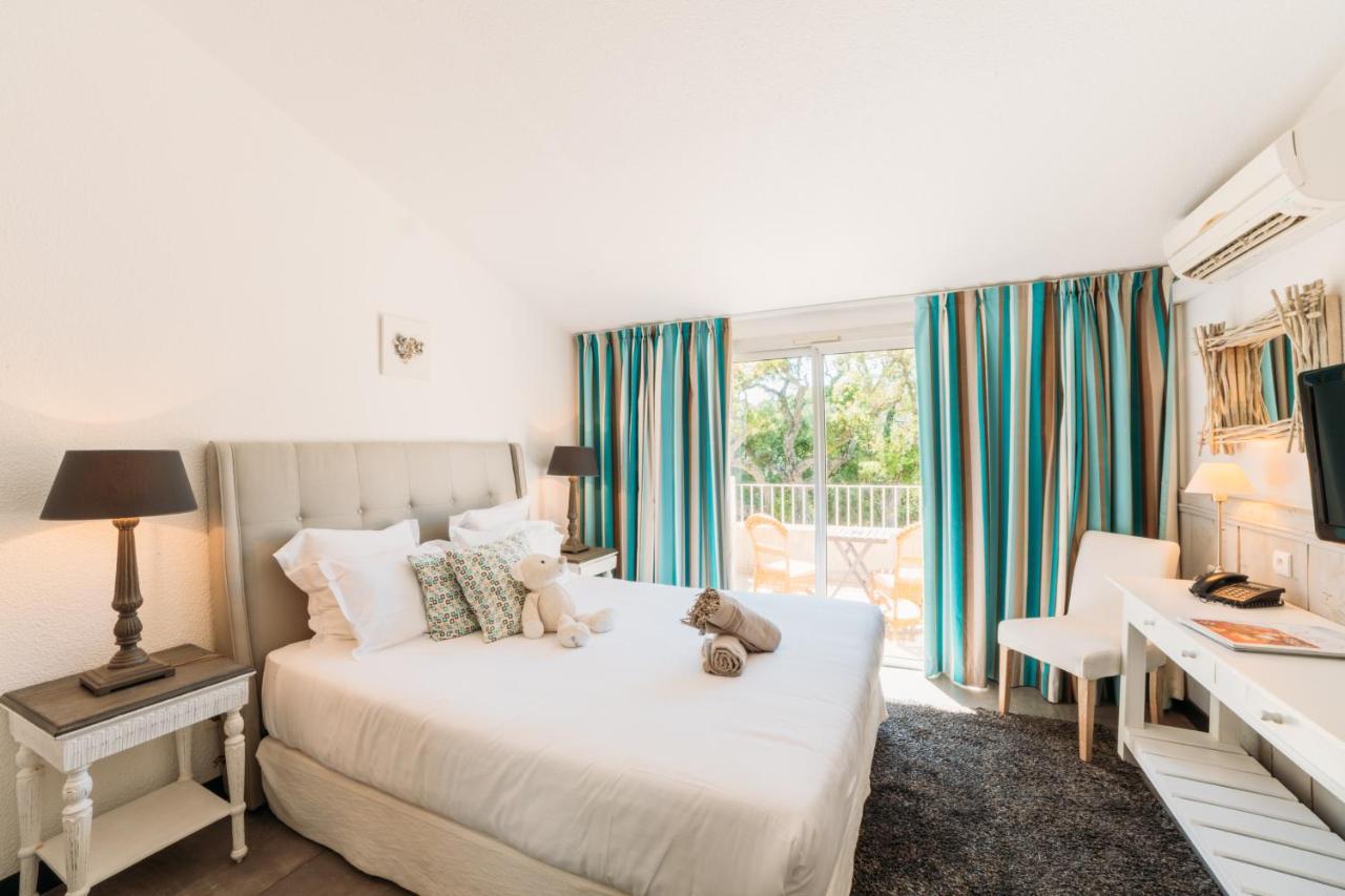 Hotel Font Mourier Cogolin Εξωτερικό φωτογραφία
